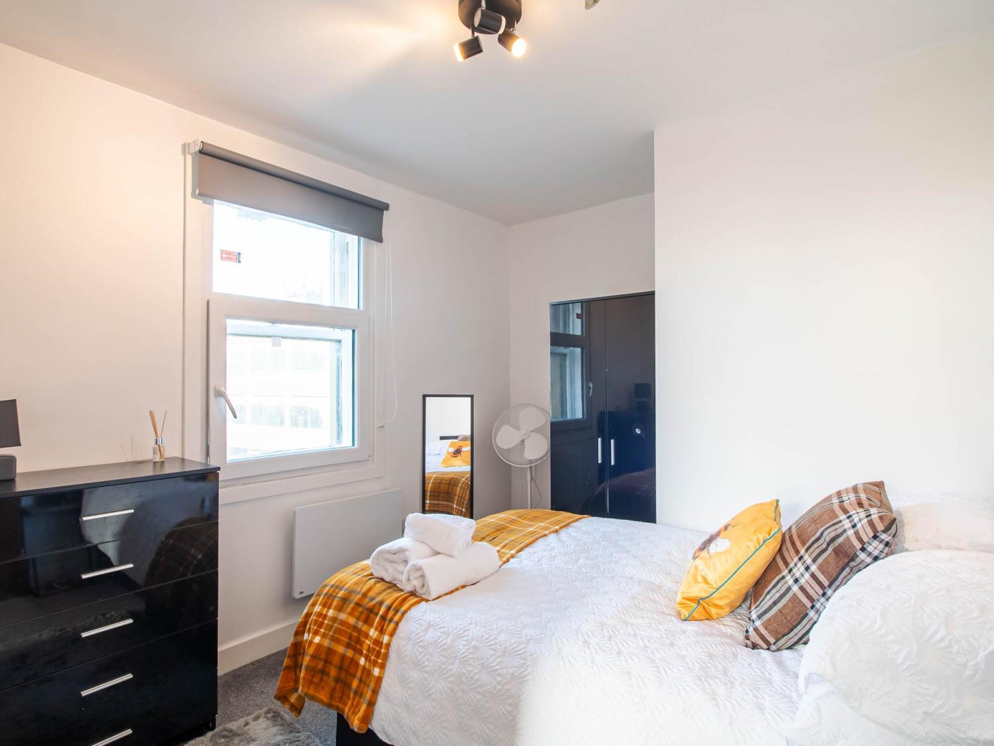 The Heart Of Huddersfield Hideaway Apartamento Exterior foto