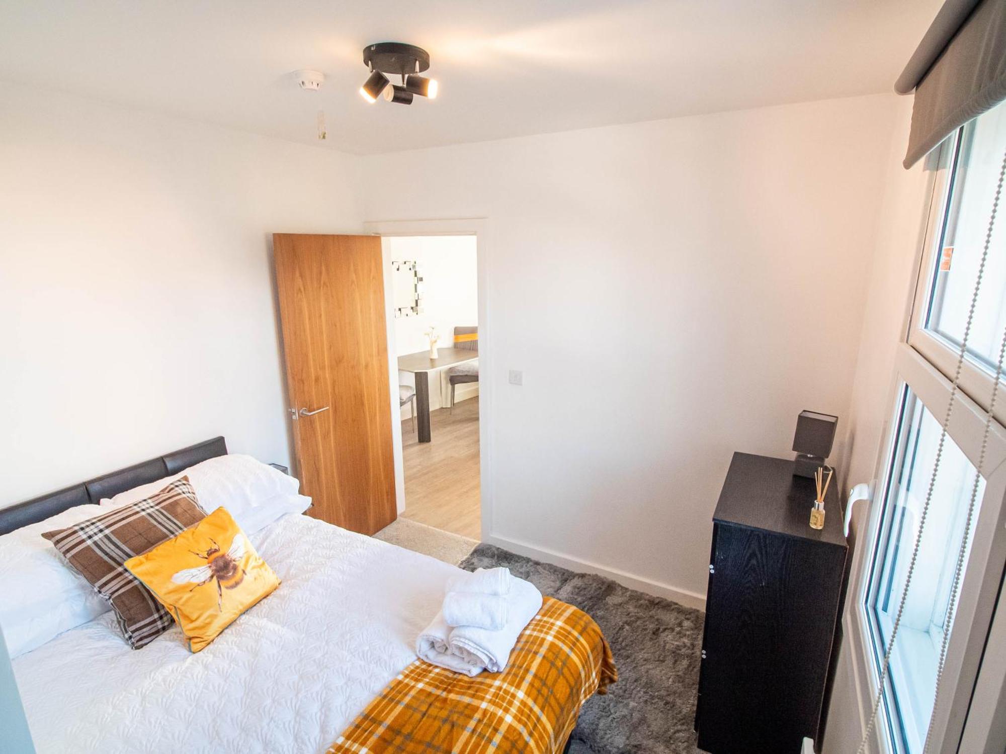 The Heart Of Huddersfield Hideaway Apartamento Exterior foto